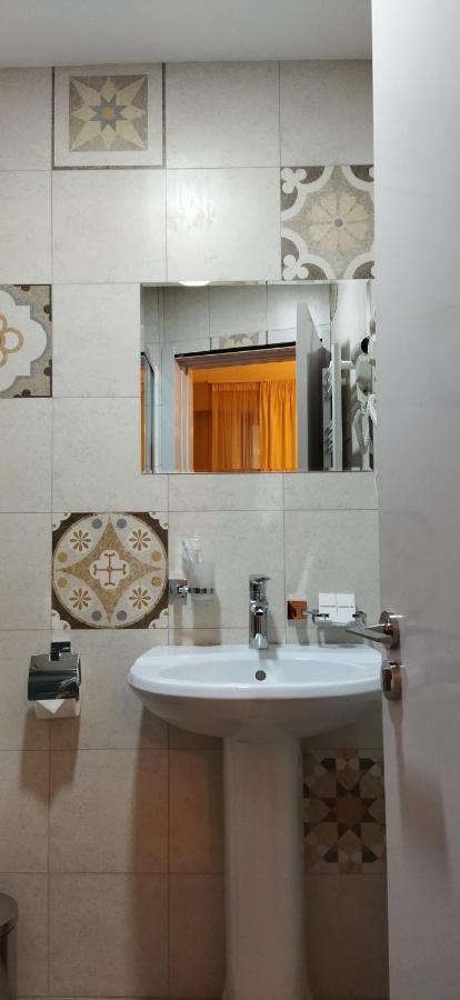 Vere Corner Hotel Tbilissi Extérieur photo